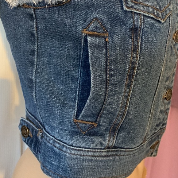 Sleeveless ombré blue denim crop vest with pockets S - Picture 8 of 12